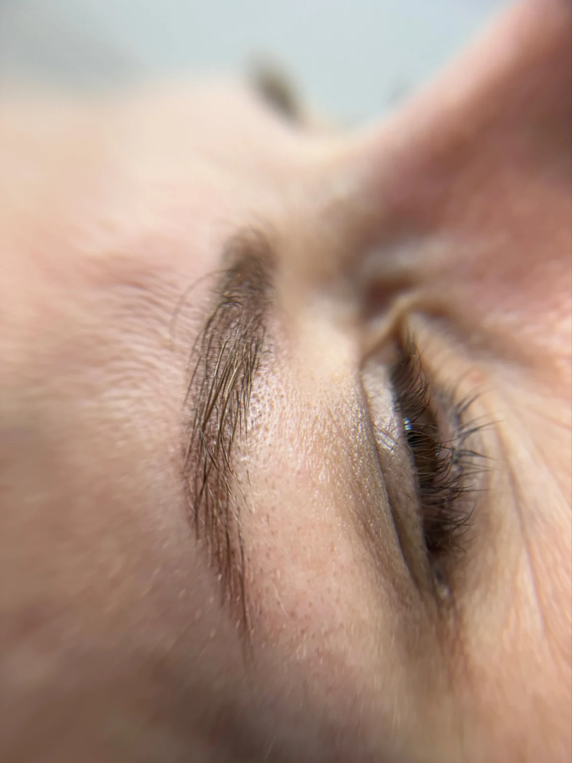 permanentais grims permanentas uzacis